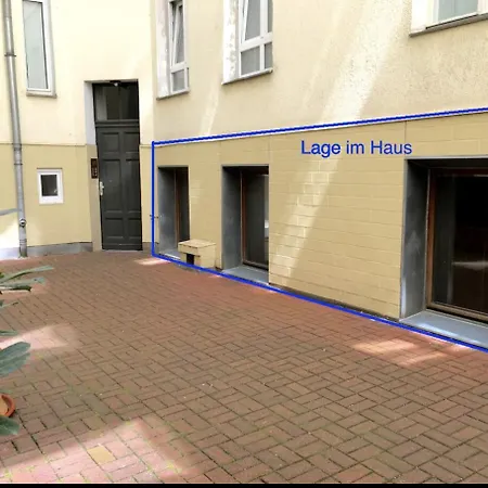 Im Nollendorfkiez, 2 Zimmer, Kueche, Bad, Apartment Berlin