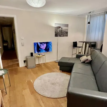 Im Nollendorfkiez, 2 Zimmer, Kueche, Bad, Apartment