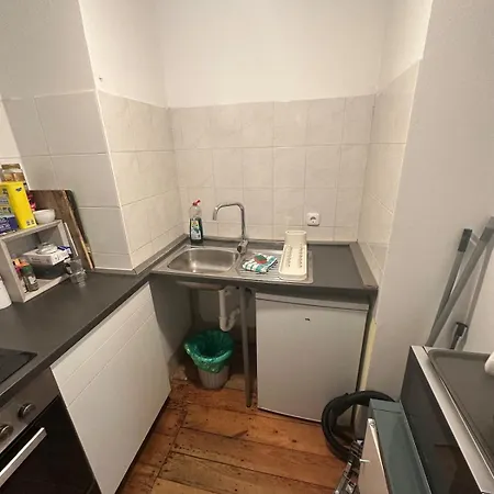 Typical Altbau In The Heart Of Wedding Apartment
