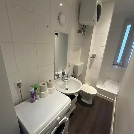 Typical Altbau In The Heart Of Wedding Apartment