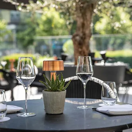 Hotel The Ritz-carlton, 5*
