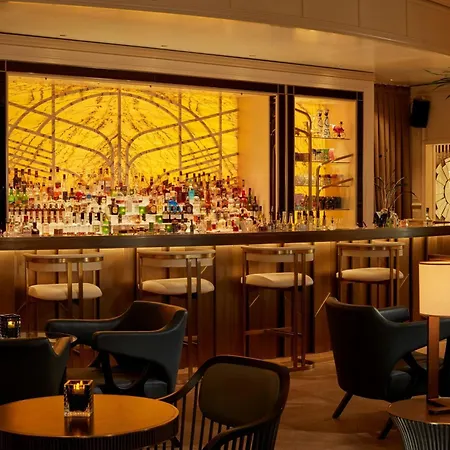 The Ritz-carlton, 5*