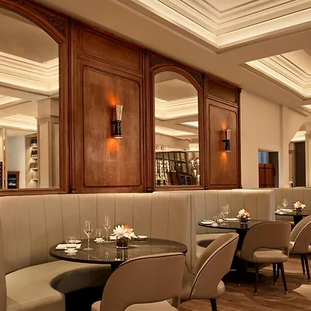 The Ritz-carlton, Hotel