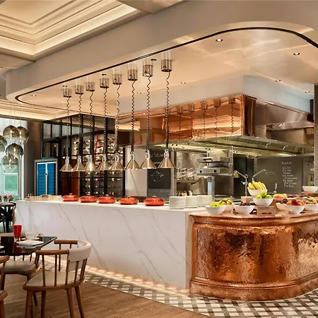 Hotel The Ritz-carlton, 5*
