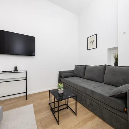 2br Modern Maybachufer Tischkicker Apartment *