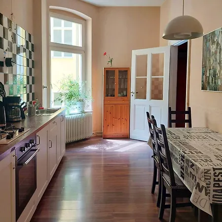 Apartment Ruhige In Kreuzberg Berlin