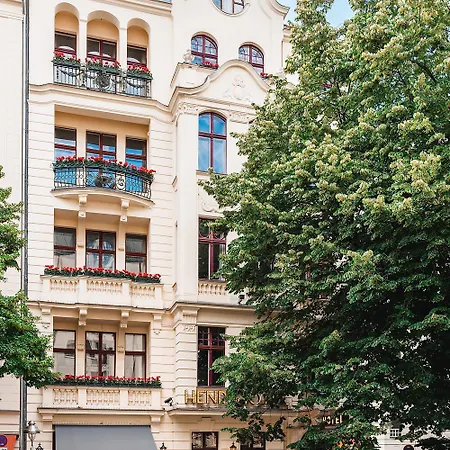 Henri Kurfuerstendamm 4*