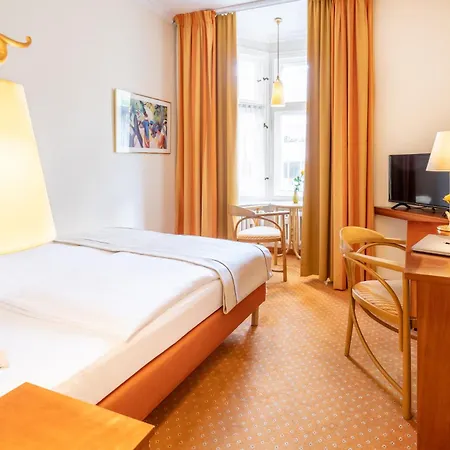 Hotel Kronprinz 3*
