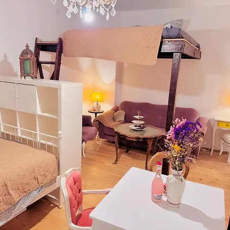 Romantic Apartment