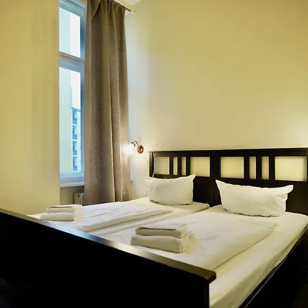 Bernstein Am Kurfuerstendamm 3* Berlin