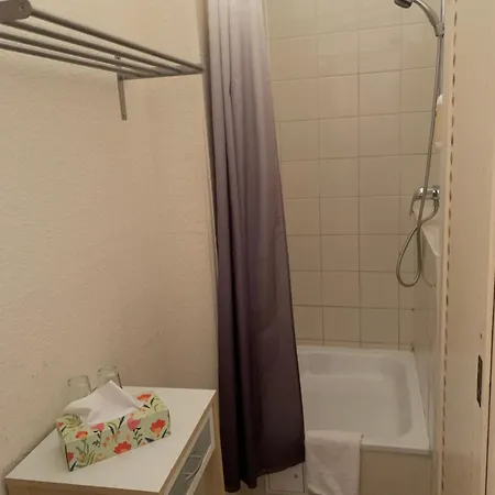 Senta Guest house 2*