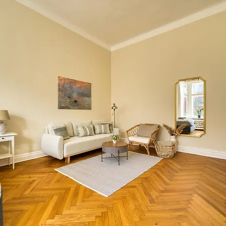 Homestay Jomi Stays, Brandenburgische Strasse 16 - Wohnen Beim Kurfuerstendamm Berlin