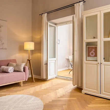 Homestay Jomi Stays, Brandenburgische Strasse 16 - Wohnen Beim Kurfuerstendamm *