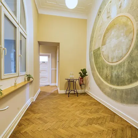 Jomi Stays, Brandenburgische Strasse 16 - Wohnen Beim Kurfuerstendamm *