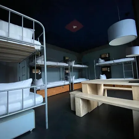 Singer109 Hostel, & Хостел