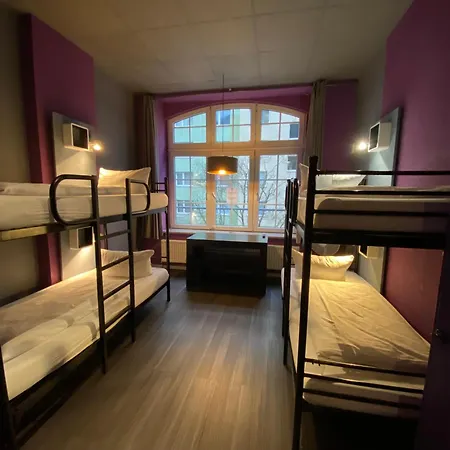 Singer109 Hostel, & Берлин