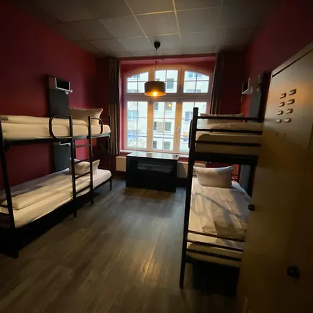 Хостел Singer109 Hostel, & *