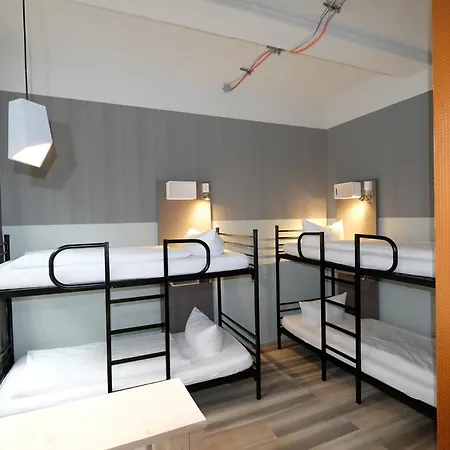 Singer109 Hostel, & Хостел