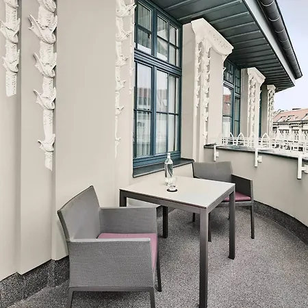 Roomers Steinplatz, Autograph Collection 5*