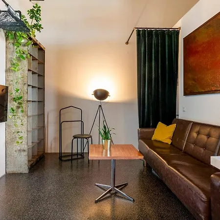 Loft & Artist In An Industrial Creative Hub * Berlin