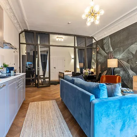 Fabel Am Zoo Apartment
