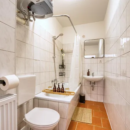 Staywell - Bright In Prenzlauer Berg Apartment *