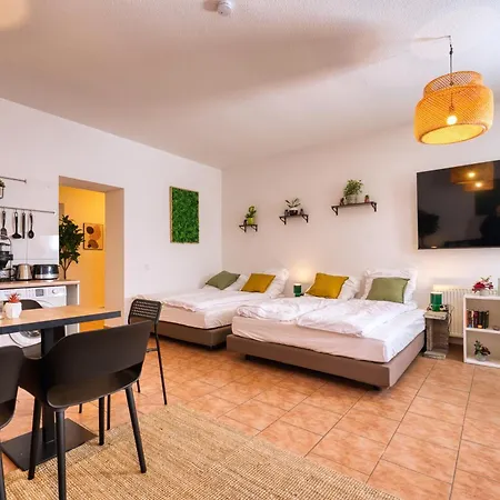 Staywell - Bright In Prenzlauer Berg Apartment *