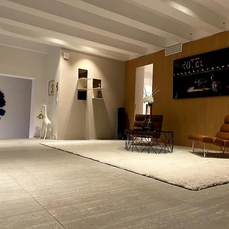 Highclass Luxury Penthouse Near Kudamm Apartment