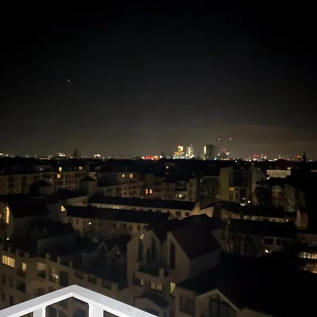 Highclass Luxury Penthouse Near Kudamm Apartment