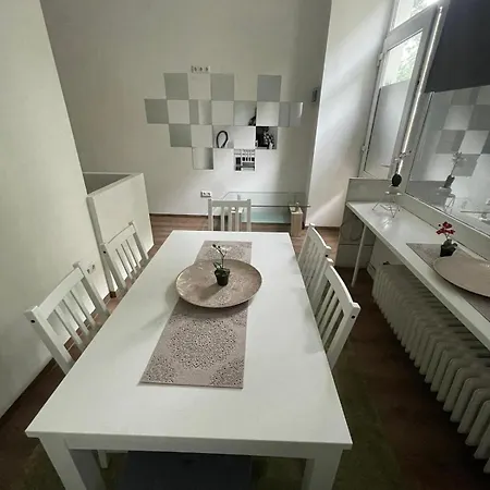 106 Duplex Apartment *