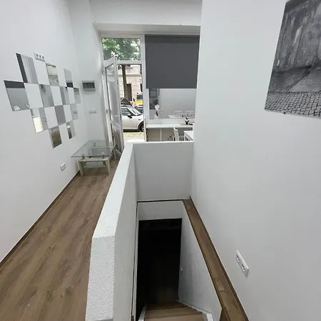 106 Duplex