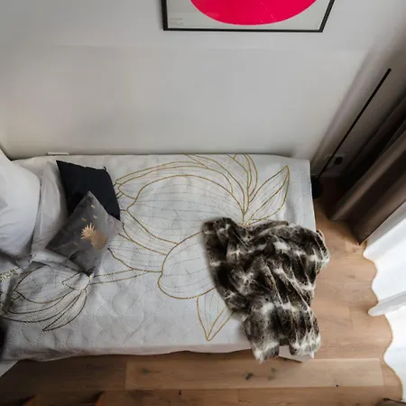 Apartment Oomph The Chic Nest *