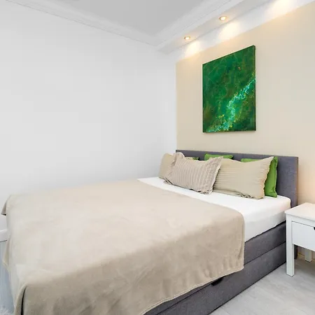 Apartment The Lachmann Vh, 2br One Living Up To 6 People
