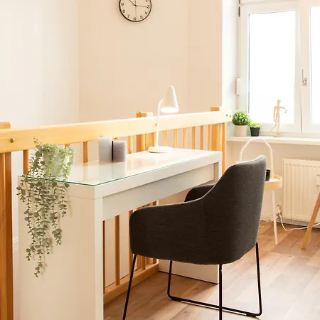 Homely - Spacious Flat Quiet, Friedrichstrasse, River Berlin