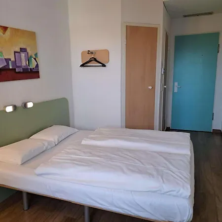 Ibis Budget Ost Hotell