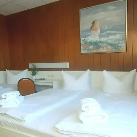 Отель Central-hotel Tegel Берлин