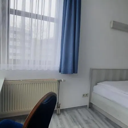 Central-hotel Tegel Отель