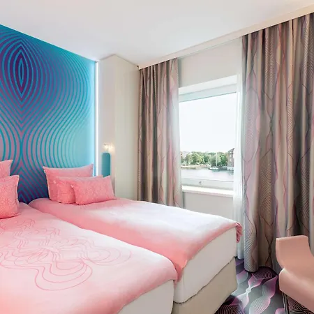 Nhow Hotel 4*
