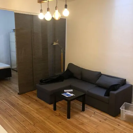 Corner In