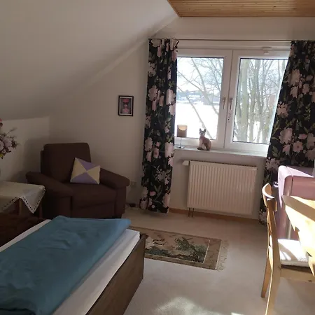 Homestay Zum Saegebock *
