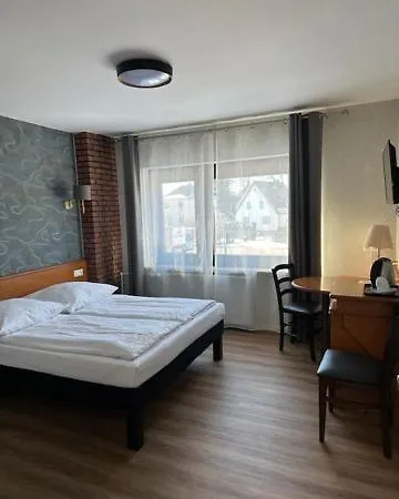 Pirol Hotel *