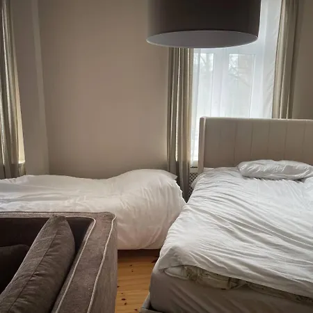 Apartment Warm And Stylish Kilian Schmid In For A Comfortable Berlin