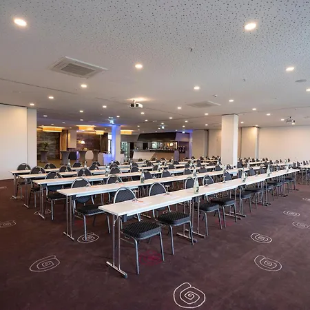 Mercure Moa 4*