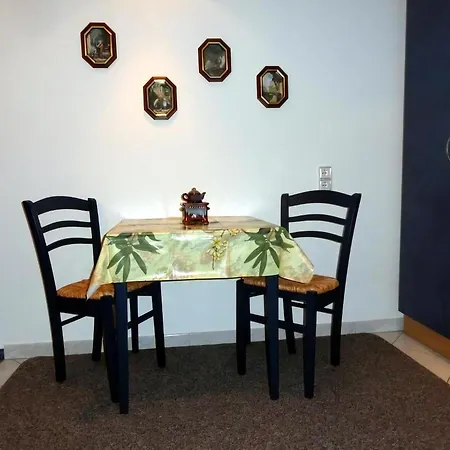In Mueggelheim Mit Eigener Terrasse Ferienhaus *