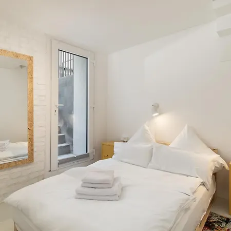 Coolest In Berlin, Easy Check-in, Close To Center, Youngster Maisonette #7 Apartment Berlin