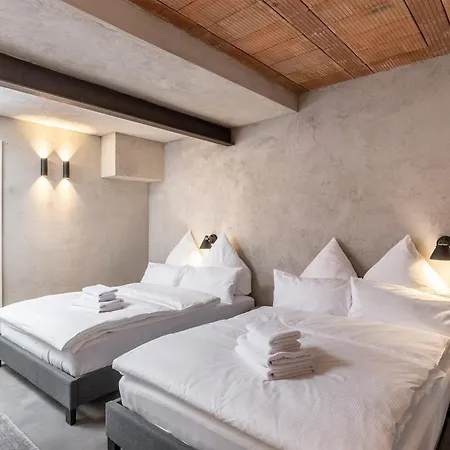 Coolest In Berlin, Easy Check-in, Close To Center, Black & White Maisonette #6 Lejlighed *