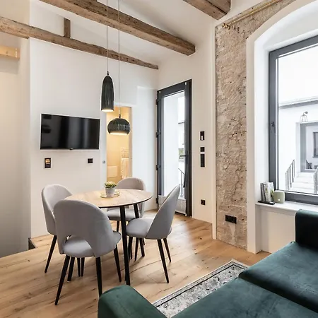 Coolest In Berlin, Easy Check-in, Close To Center, Stylish & Cozy Maisonette #4 * Berlin
