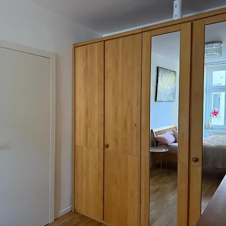 Urban Base Apartment *