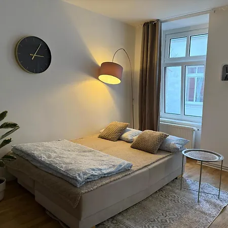 Urban Base Apartment *