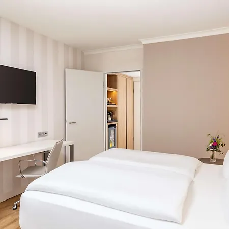 Hotel Nh Alexanderplatz 4*